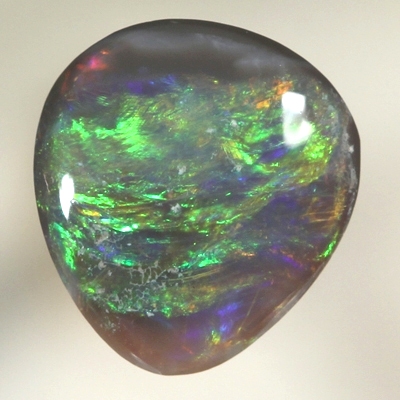 SOLID BLACK OPAL Bright, strong fire